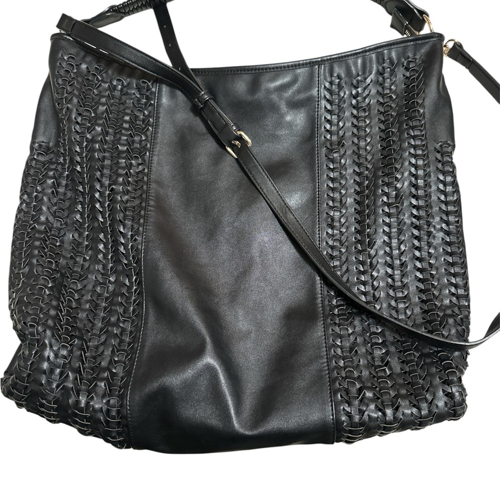 Chic very large Black Crossbody Bag with removable strap,Woven Detail